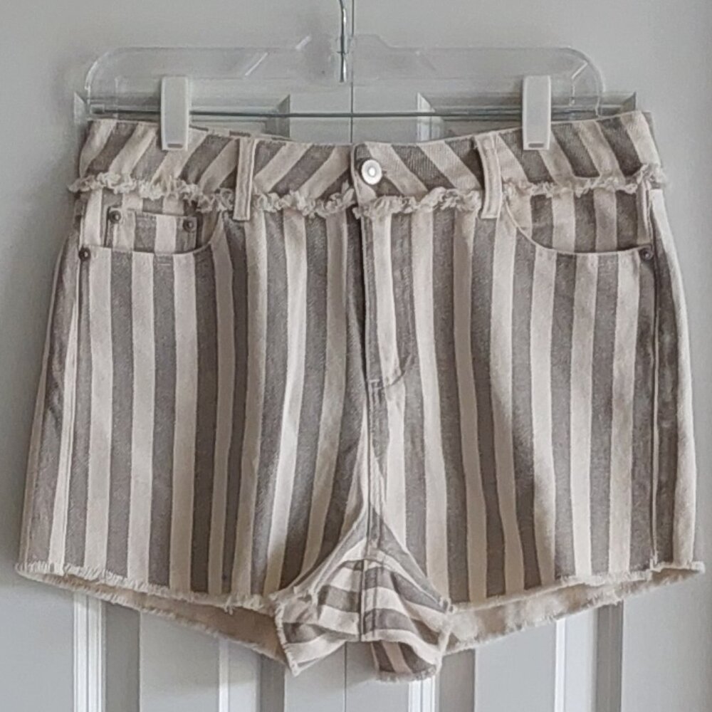 Toast Jeans Cream & Gray Striped Denim Womens Shorts Size M